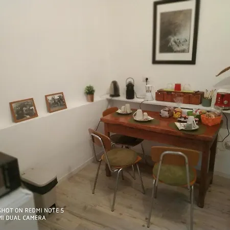 Bed & Breakfast La Libellula Rossa Erli